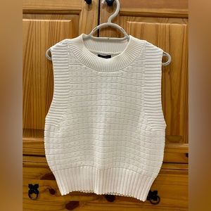 Sleeveless Sweater